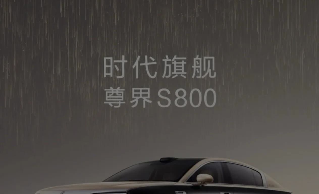 一个经常交流的老朋友告诉我一个好玩的事
​
​他的车出了交通事故
​于是就