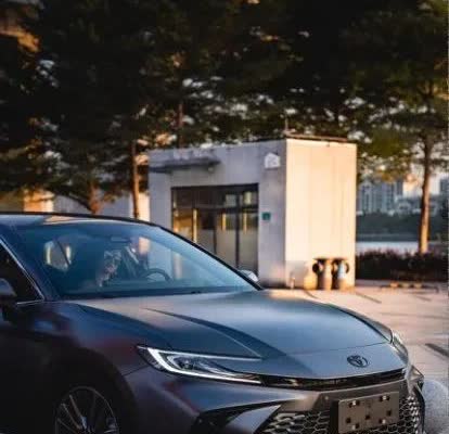 听我一句劝，2025年买车不纠结：

1. 要质量——买丰田！
2. 要舒