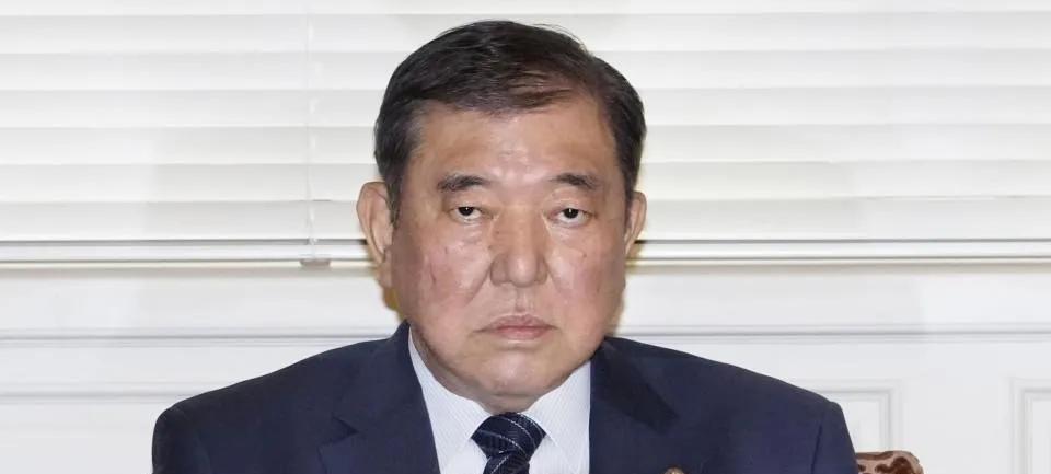 关税战后果显现！中美航线停航！日本怂了！
从欧洲最大港口鹿特丹港传出的消息显示，