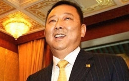 狂飙原型刘汉比剧里猛多了！花20亿结果被地头蛇针对，直接斩草除根！