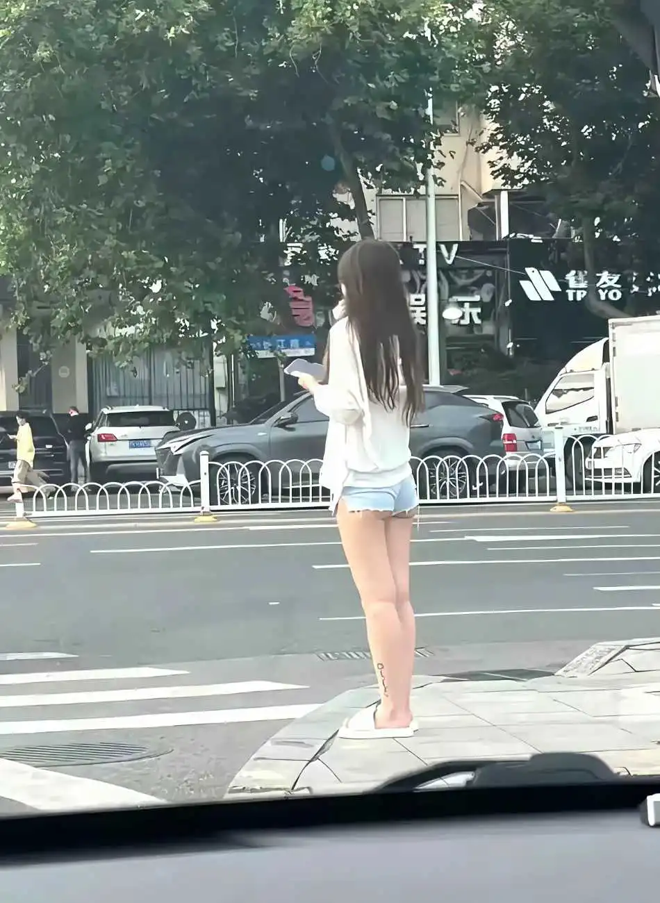这就是巴黎世家传说中的一分裤吗？
