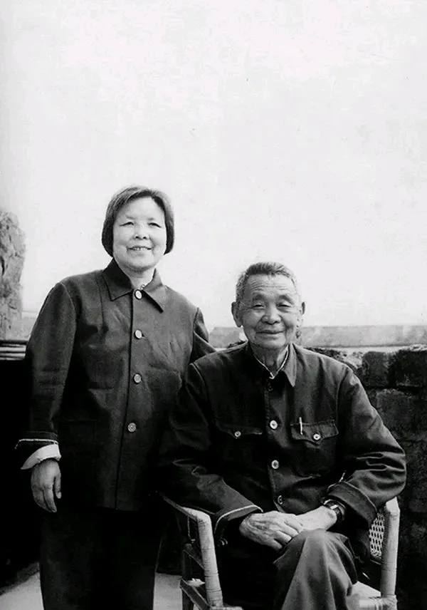 1953年，30岁的龚全珍要与比自己大18岁的开国将军甘祖昌结婚。然而，就在结婚