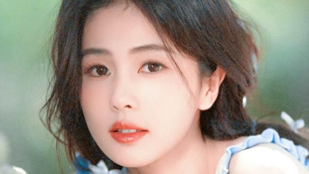 明明长着同一张脸，一个红不了，一个成顶流，连于正都发愁，为啥