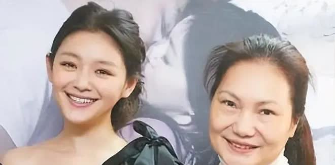 3月10日凌晨，大S母亲黄春梅发文“撑不下去，苦”，引发网友猜测她是否有轻生念头