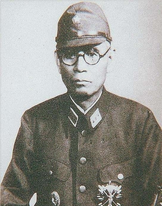 1947年，日军中将被执行枪决，可他连中三枪都没死，在打第四枪前，监刑军官对行刑