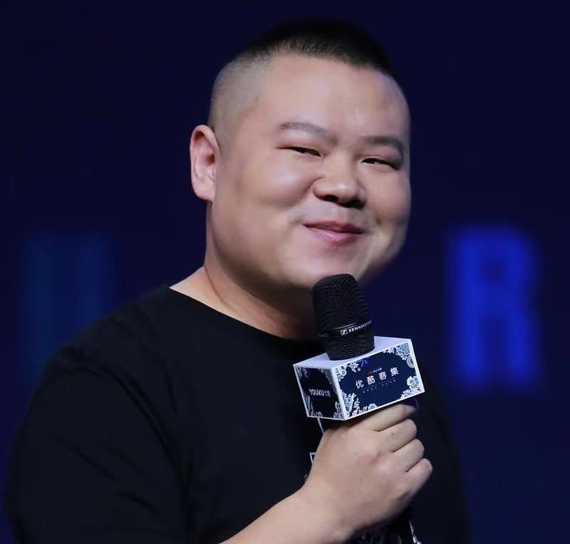 一觉醒来
​岳云鹏成为全网最大的笑话了吧
​不是他要开演唱会，也不是他又胖了