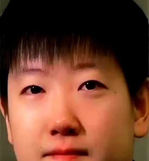 孙颖莎未入邱怡可组的关键
不在实力厚薄，也不在过往情分，
而是教练组对奥运冲