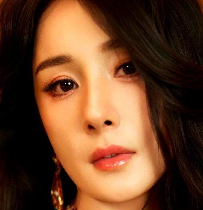 杨幂和刘恺威离婚6年了，为何一直没有再婚？

不是因为她年龄大了，也不是因为