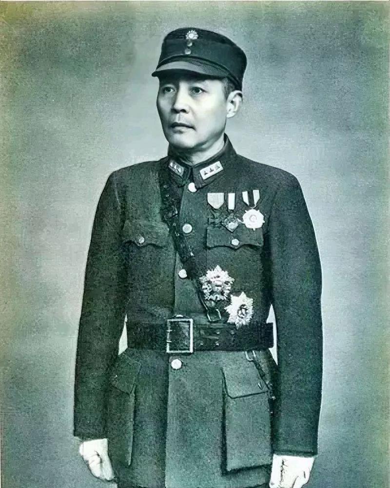 1938年，国军上将钱大钧带人冲进军统湖北站，一枪打死副站长杨若琛还叫嚣道：“这