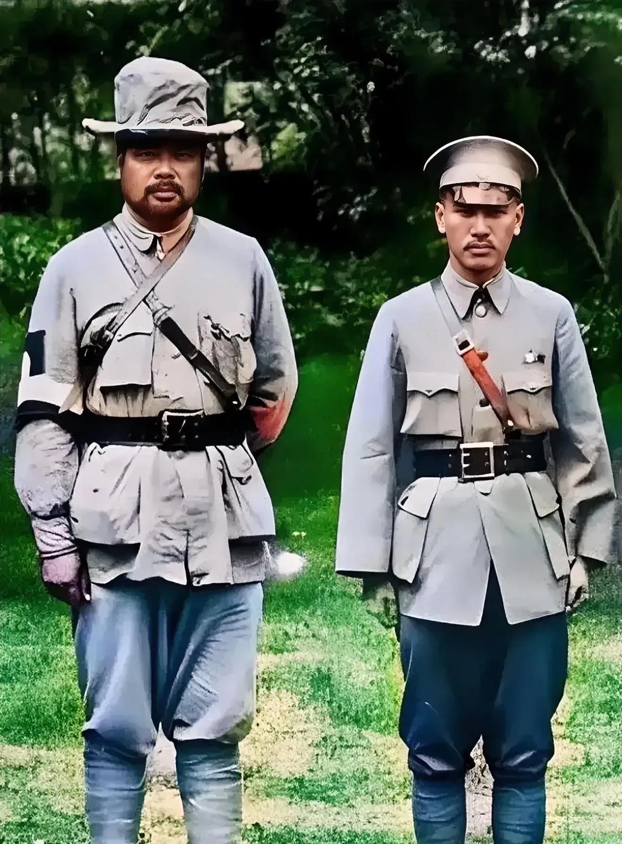 这张照片拍摄于1928年的河南，这才是他们两人年轻时真实的貌相，并非演员饰演的角