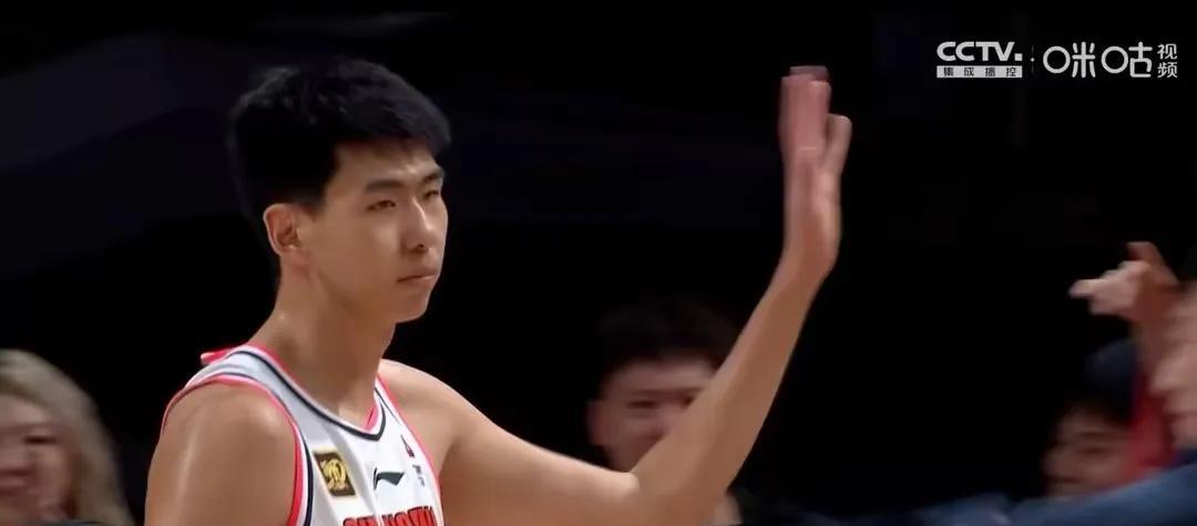 #cba# 100%命中率，徐昕的确成熟了。
面对最后一节，浙江队约克的进攻，广
