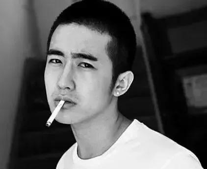 在一个相亲节目中，一个中年男人大言不惭的说，如果妻子不能照顾公婆，那么结婚就毫无