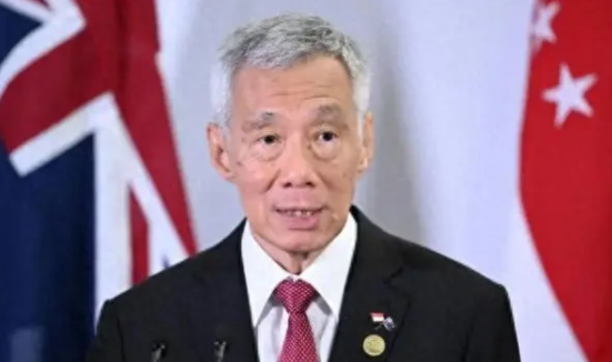 中国应该让步？3月25日，新加坡联合早报援引专家观点表示，面对当下国际格局，中国