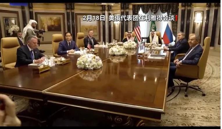 挺奇怪的，在沙特举行的美俄乌沙特谈判，居然是各方都配好一个房间，然后跟赛场一样，