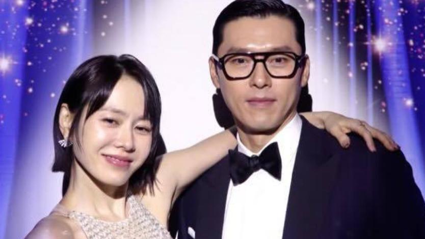 孙艺珍INS晒照：发言感谢导演粉丝，与玄彬甜蜜合照！