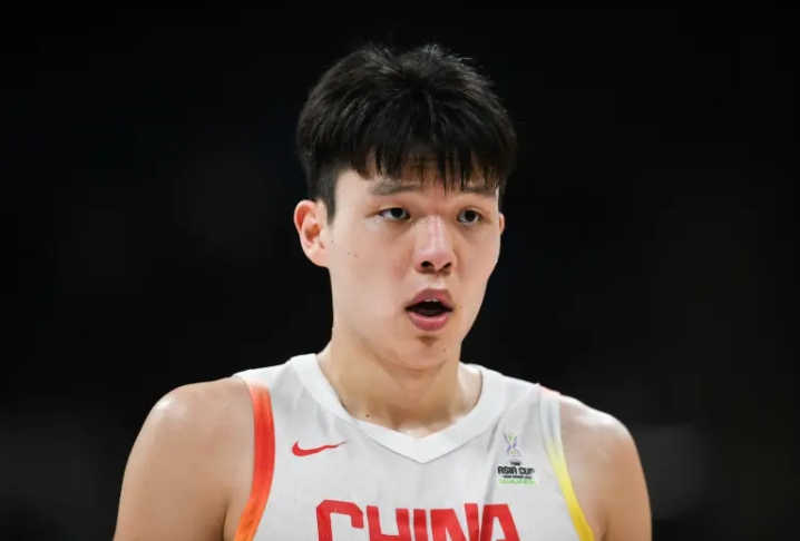 据资深媒体人付政浩报道，杨瀚森最后一场夏联不打，将回国备战8月开打的男篮亚洲杯。