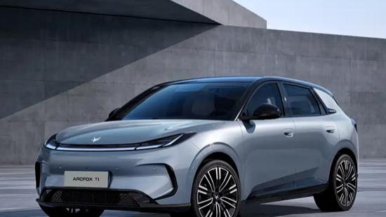 极狐T1内饰官图发布 将于8月下旬开启预售