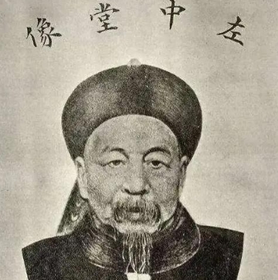 1875年，李鸿章说：新疆那不毛之地，不要就不要了！左宗棠大怒：166万平方公里