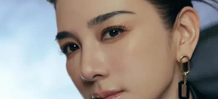 47岁演员黄奕透露：因缺钱养家，拒绝王家卫《繁花》邀约
黄奕拒演《繁花》的事挺让