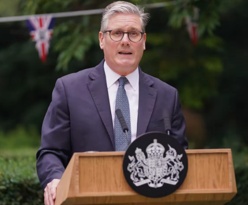 英国首相斯塔默抛出了一句话，让全世界都屏住了呼吸。

俄乌冲突已经持续三年多了，