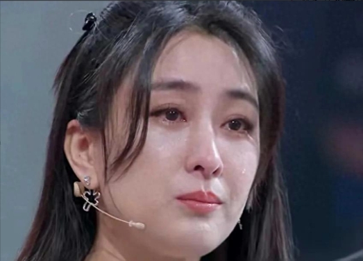 2013年，年薪600万的孔令辉对月入3000元的马苏说：“分开吧，现在从我家搬