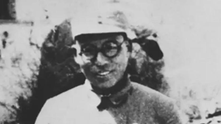 新四军成立，此人专程来投军，叶挺：你的历史地位太高，不好安排