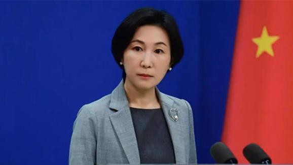 特朗普死磕到底，中国直接摊牌，划出10字红线，毛宁引用伟人名言