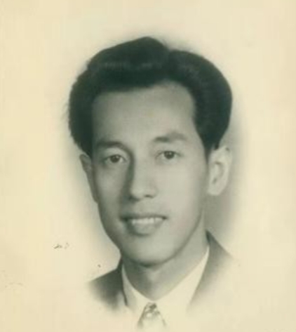 1988年，“中国核潜艇之父”黄旭华，在南海做深潜试验时，顺道回了趟家，探视自己