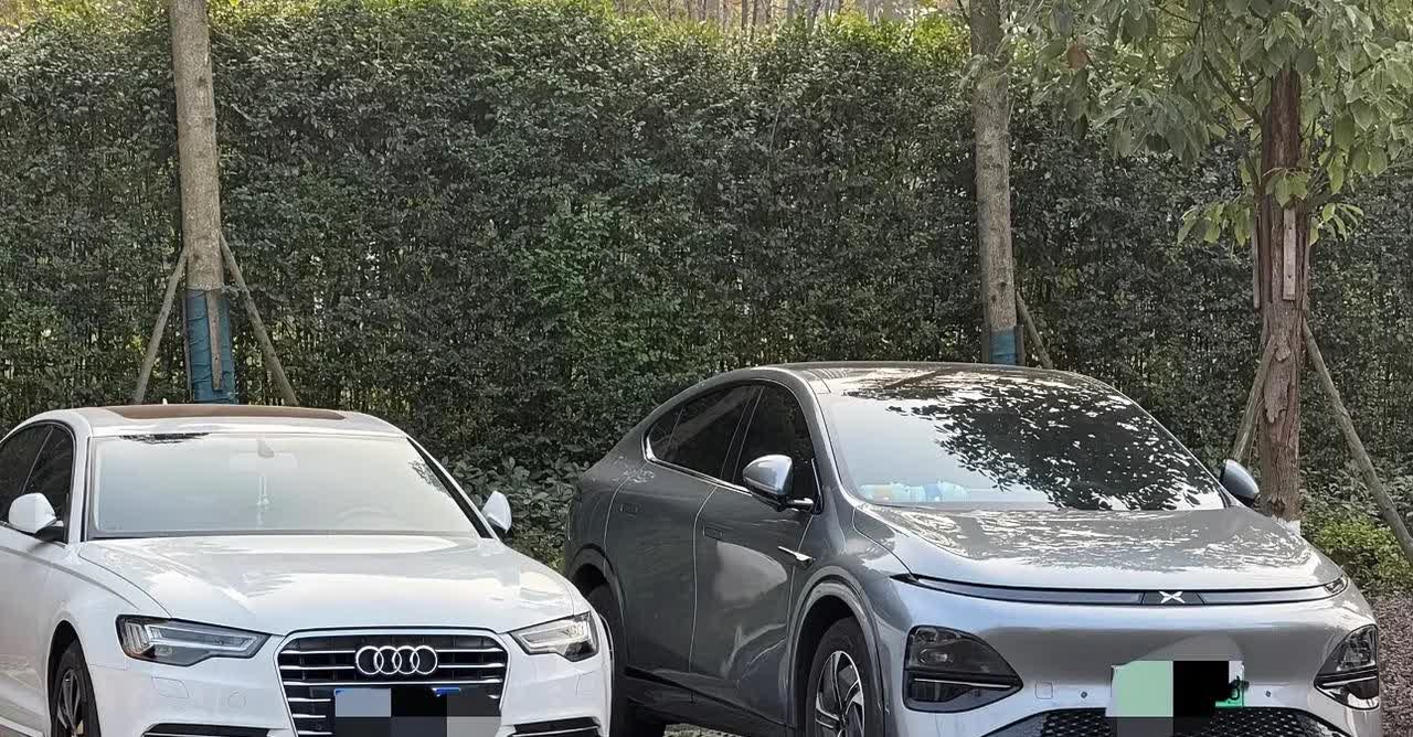 油车和电车，到底哪个更划算？咱们来算笔明白账！

我开油车每年跑1万公里，油