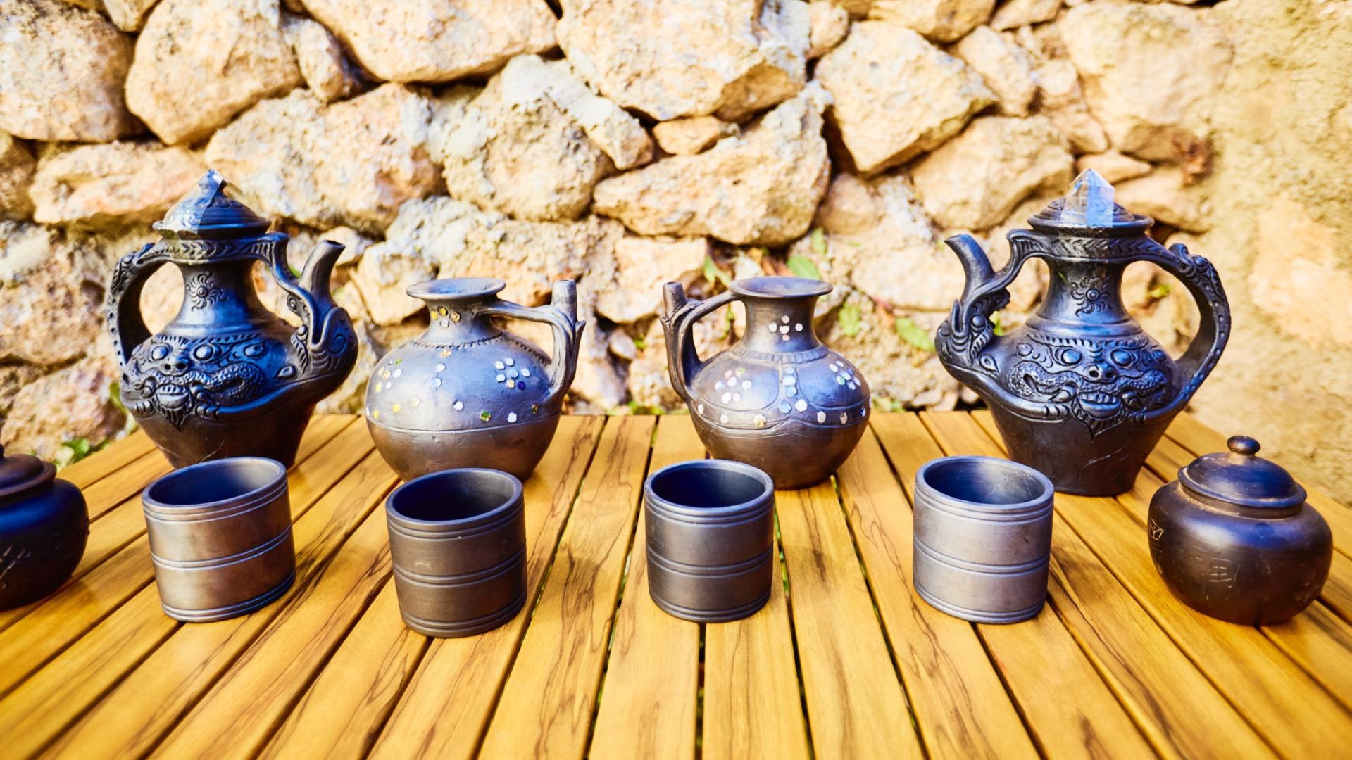 香格里拉尼西乡，感受匠人之心，一场黑陶作坊里的沉浸式体验