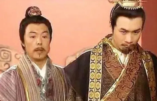 古代为何要重农抑商？是商人没有家国情怀吗？是它们唯利是图吗？都不是，最根本的原因