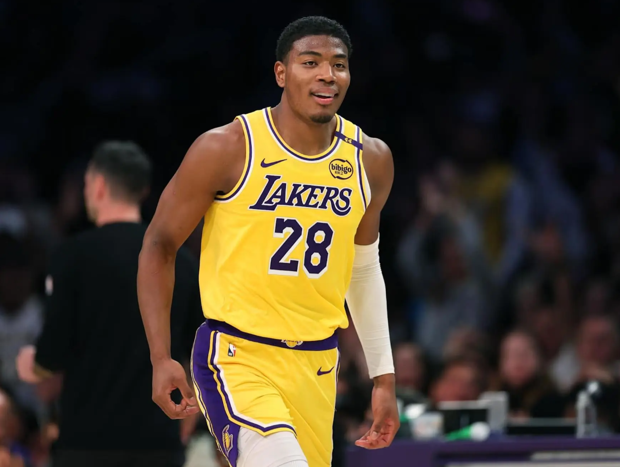 Lakers Nation的湖人记者Trevor Lane更新X动态，谈到了上赛