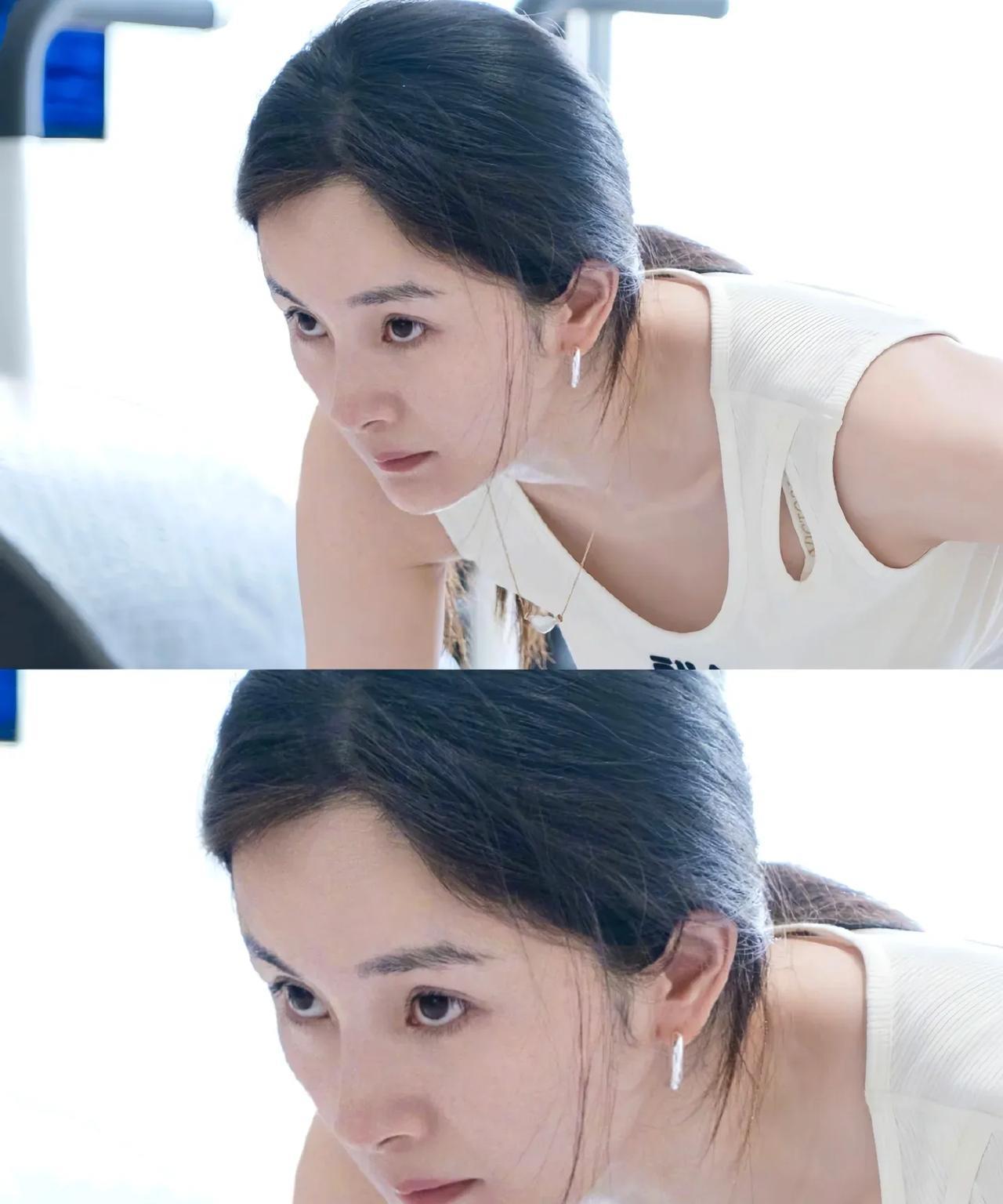 快四十的杨幂，这个素颜绝了，体态也变得更好了，还是锻炼有用。#杨幂#