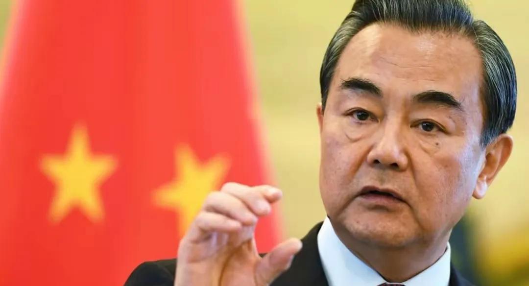 中美“关税战”
时至今日
变得“简单”了
不是还要对我加征50%吗？
直接“返还