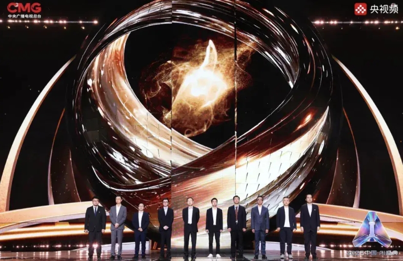 2025年度10大AI人物（本科学校/专业）：
1-王兴兴（浙江理工/机械）
2