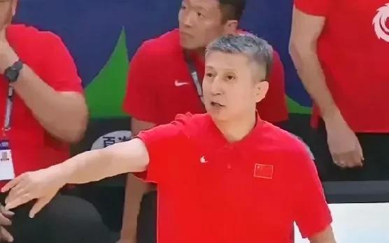 印度男篮主帅：中国队是强，但并非不可战胜，我们完全有机会。
今晚中国男篮迎来第二