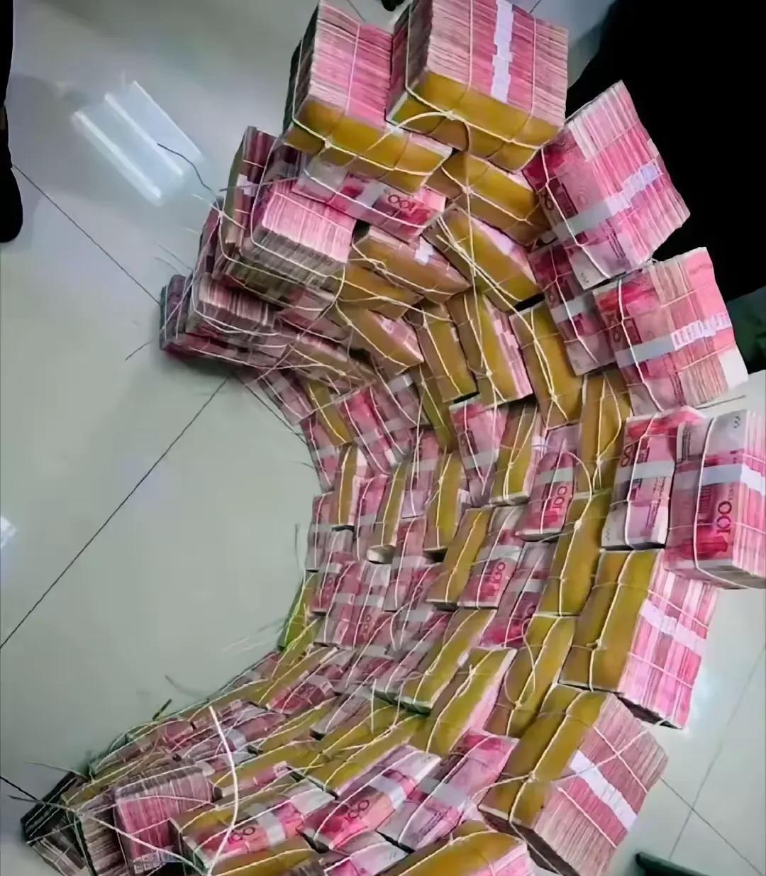 紧急通知！别再划走，财运来了
手指停一停！你的财运列车已经进站，此刻，飞速在评论