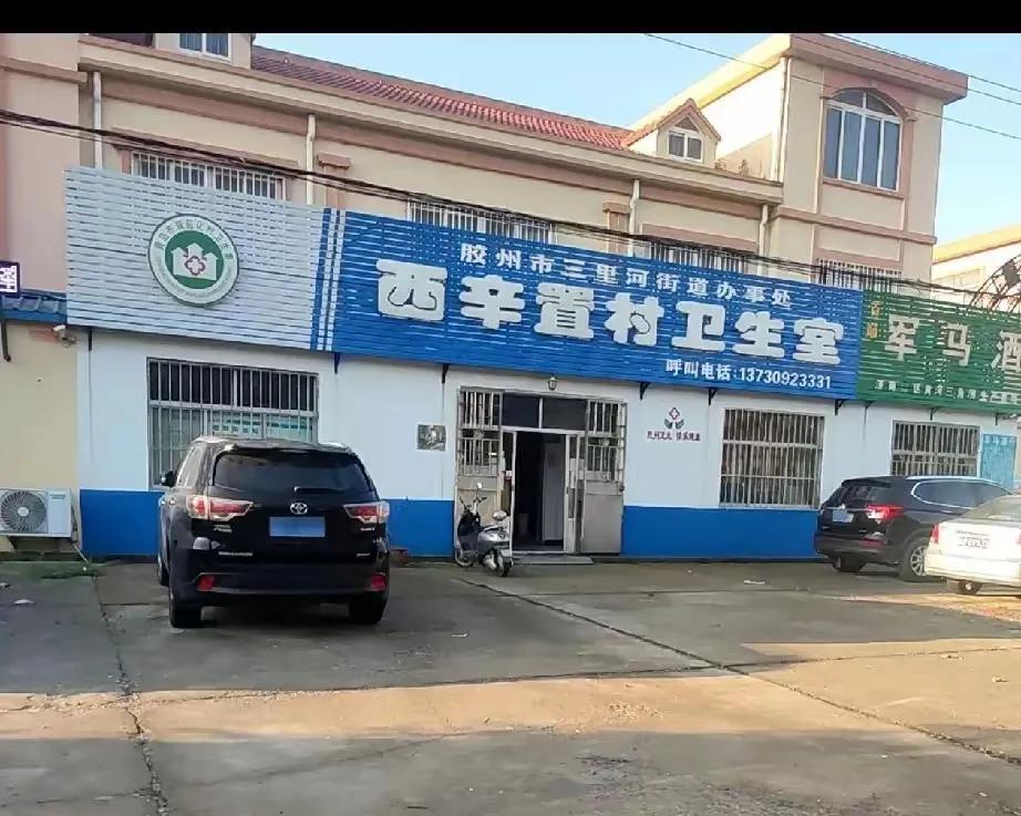 大热天的你说吃什么火锅啊，坐在地毯上吃个烧烤不好呢，非要吃火锅，真是的，哎这就是