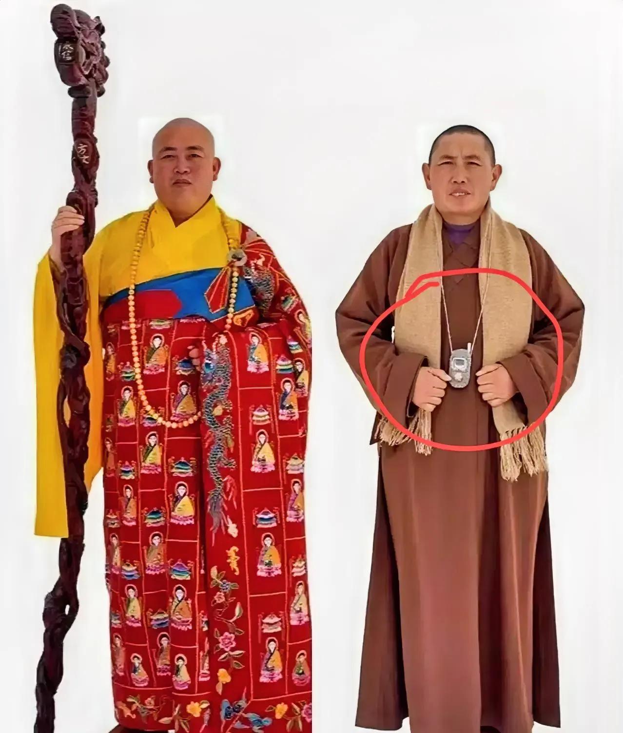 2003年的一张老照片引发热议！
方丈释永信与下院住持释永梅并肩而立。
释永梅手