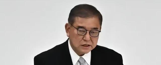 九三阅兵在即，石破茂突然抛出了一个惊雷！

要知道，在1995年，当时的日本