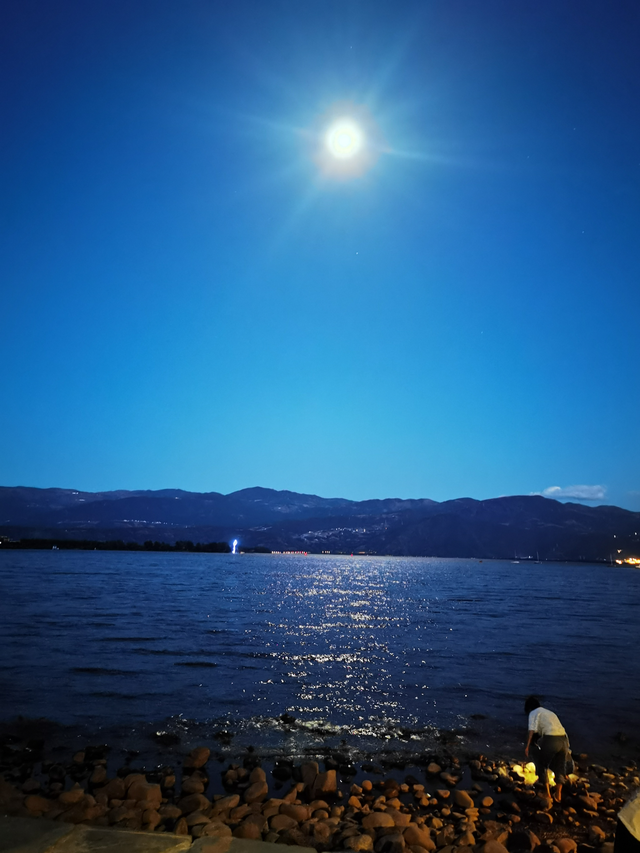 23款雅阁黑色油漆
各位尊贵的23款雅阁车主 准备入手23款雅阁卓越版有点纠结颜