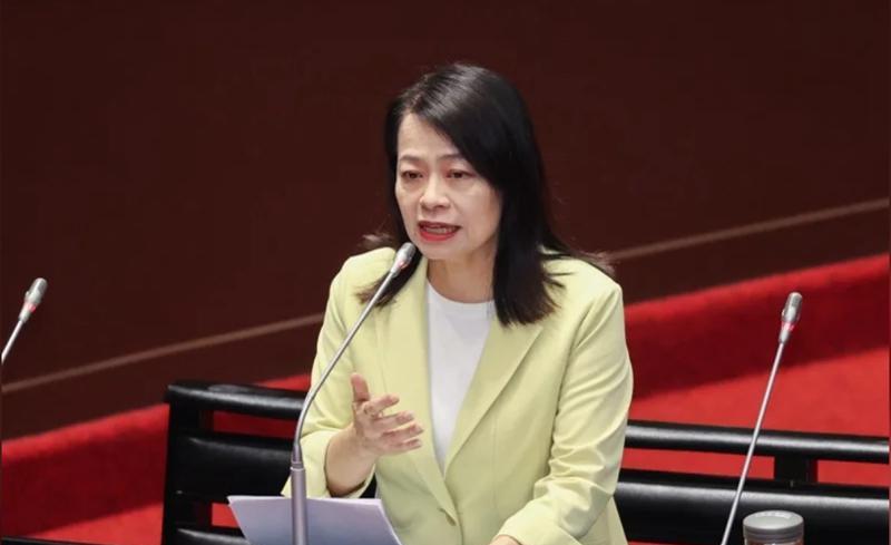 芯片五五分背后：台湾半导体产业的生死局，台湾当局在玩火
最近台湾政坛炸锅了！美国