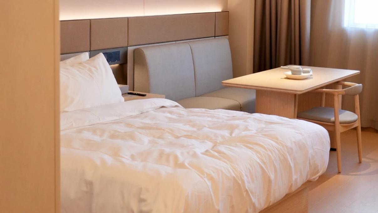 同一品牌酒店，为啥他住的更好？ 选对“新版本”，体验大不同！