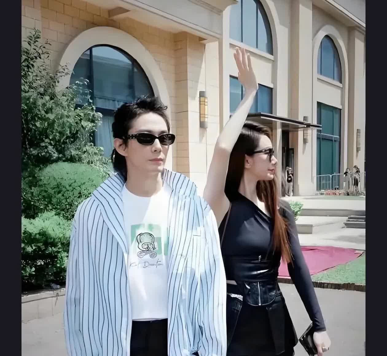 我的妈呀，救命，这是在录节目啊，什么都能说吗？
李承铉戚薇真是不把观众当外人，
