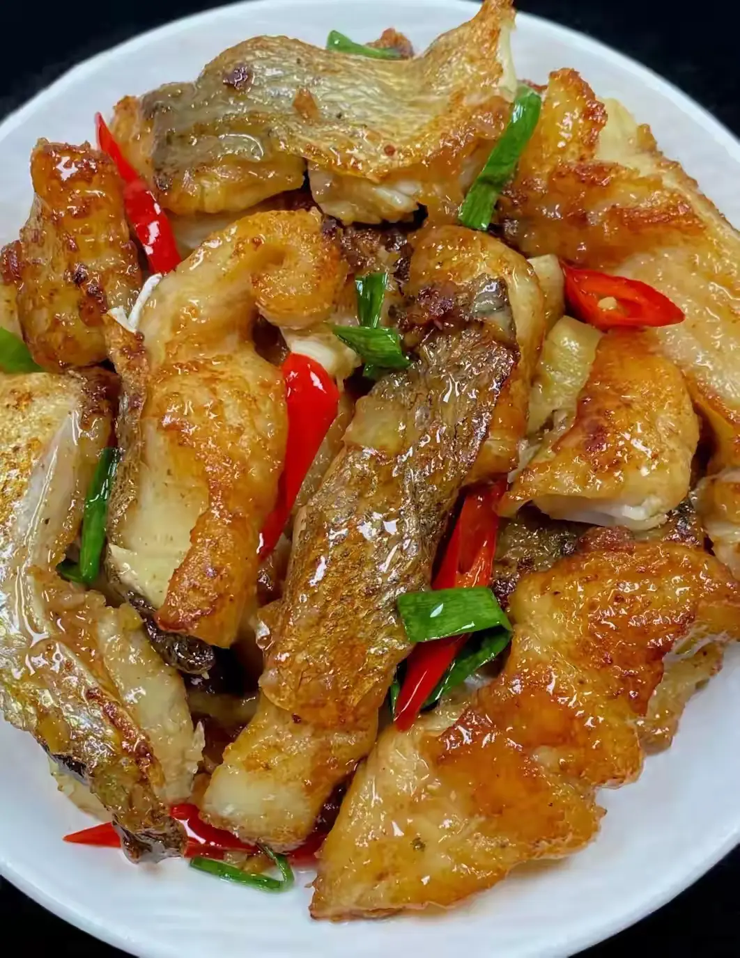 鱼煎出高水准：多亏大厨