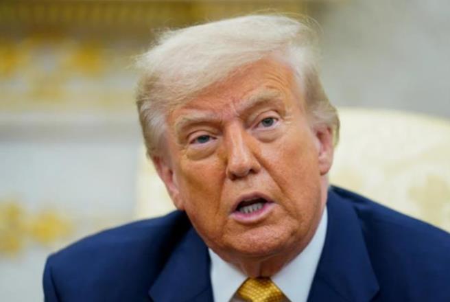特朗普对中国发出前所未有威胁，提出“瓦解”言论。

美国总统特朗普18日再次扬言