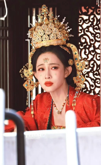 孟子义尚公主两次大婚造型，每一个都美到了心巴里！ ​​​