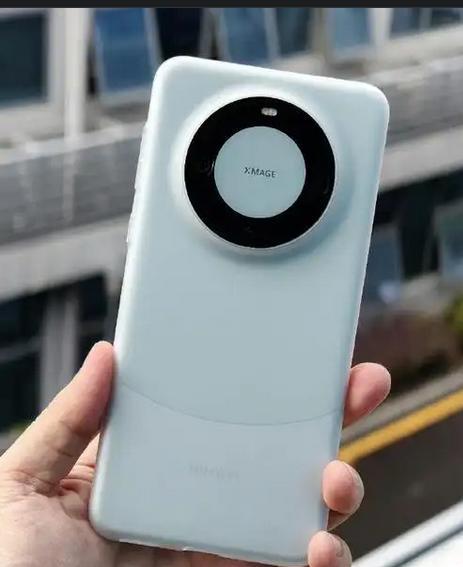 #下一部手机，你会买苹果还是华为#华为。这几年一直用华为，习惯了，小米和苹果都不