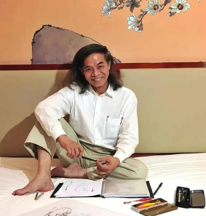 漫画家蔡志忠说：
“一个女人最大的智慧，最大的清醒就是你终将明白。你不可能从他人