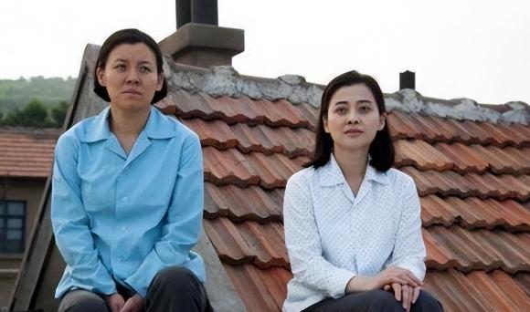 老丁的两任妻子同样没文化，但他对江德华为何比对王秀娥好很多？
老丁在《父母爱情》